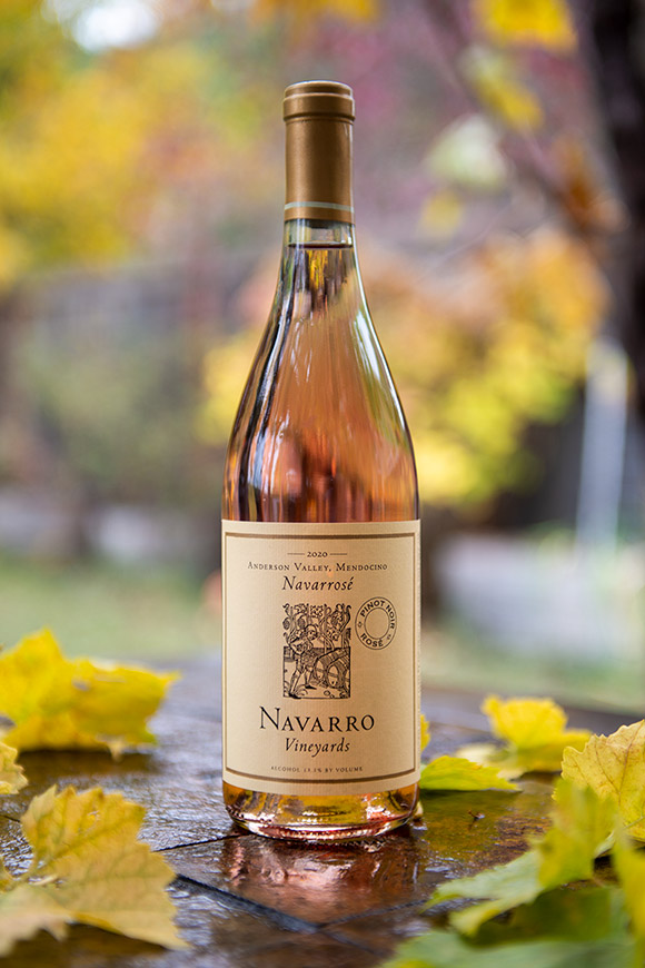 Bottle of 2020 Navarrosé Pinot Noir Rosé.